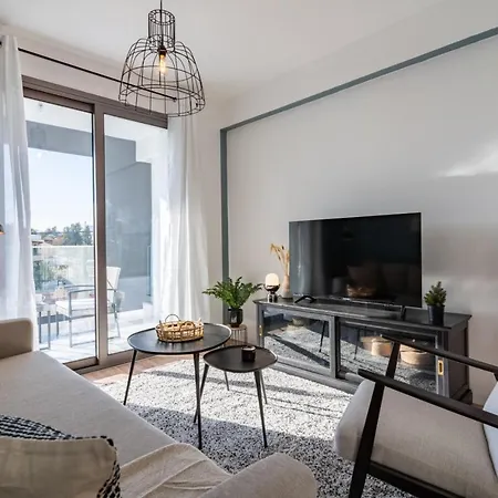 Moon Light 1-bedroom In Appartement Larnaca